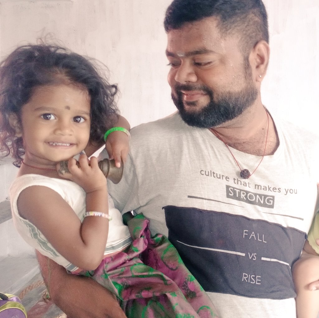 HaroonVinayak's tweet photo. With ma Daughter Vrithika Vinayak https://t.co/yxZs6Vx04k