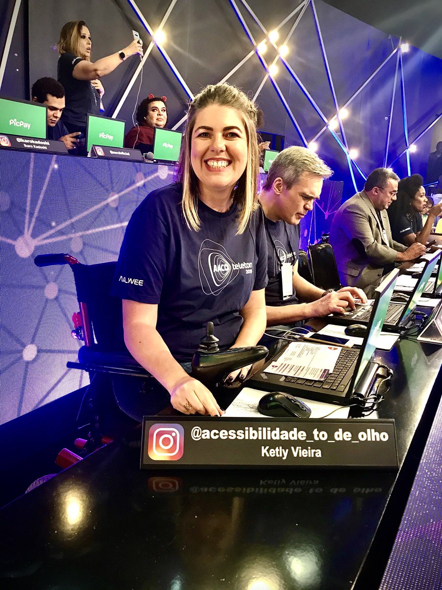 Acessibtodeolho's tweet photo. Nos últimos anos sempre estive presente na bancada de influenciadores Nesse ano devido a pandemia estarei virtualmente a partir das 17h no SBT.
#Teleton2020 #AACD #MaratonaTeletON #Acessibilidade #PCDs #Inclusão #Solidariedade #Parceria #LigaTeletOn #SBT #TeletonTV https://t.co/GNL87XP6fT