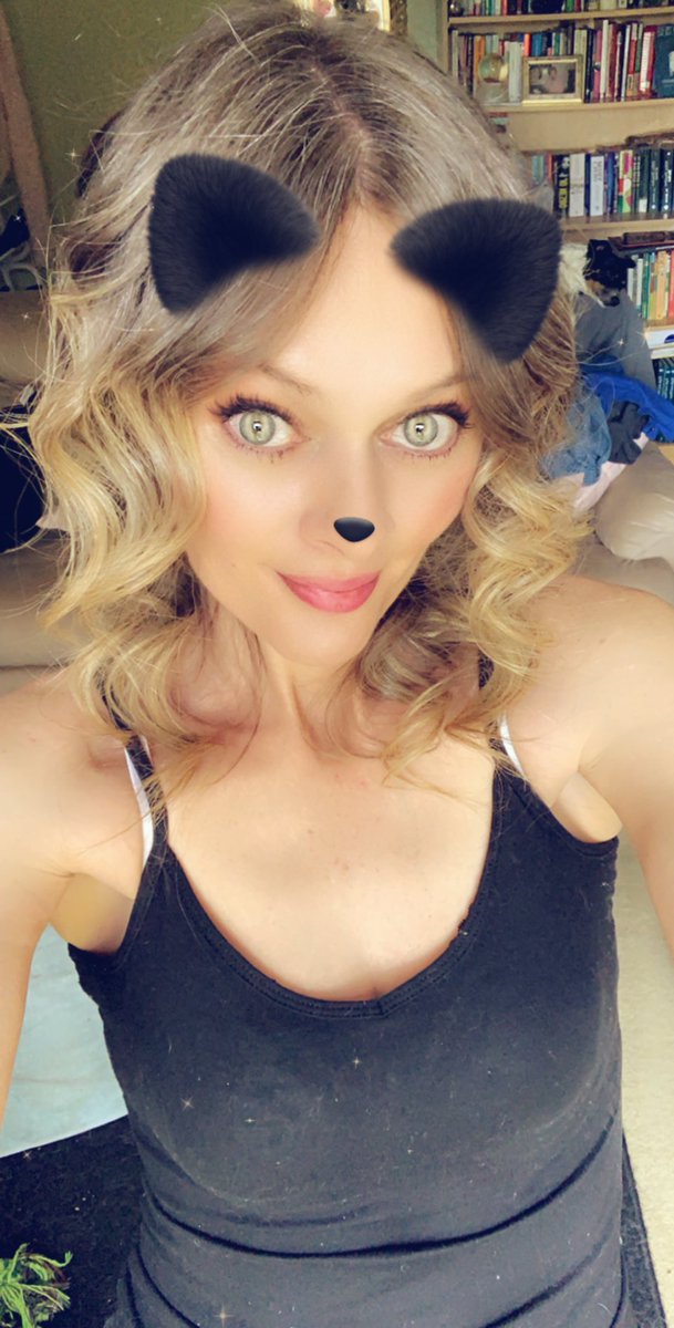 Candysseus's tweet photo. Hope all the SweetTweeps are enjoying their weekend 🍭⭐️ #SweetSnaps #MissCandyLicious #FancyFilters https://t.co/kH75YqCvuK