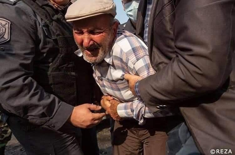 rahima313's tweet photo. Bu gün Ermənistan silahlı qüvvələri tərəfindən Bərdə rayonuna atılan mərmi nəticəsində 16 yaşlı Şahmalı Rəhimov həlak olub.
#stoparmeniaterrorisim #stoparmeniaagression #prayforbardacity #armeniankillschildren #bardacity https://t.co/wOZjOE9WNt