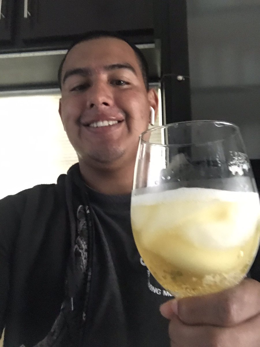 DanielRobertDi2's tweet image. It’s a celebrating kind of day. #bidenharis2020 #newpresident #votedout