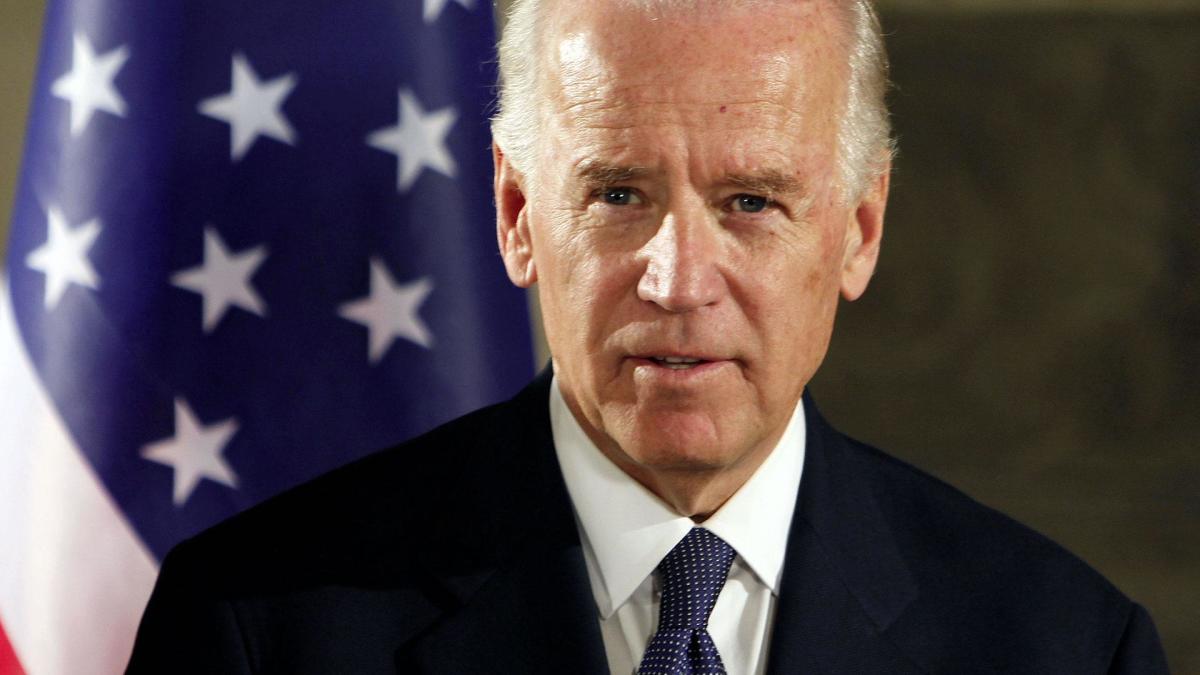 _PCTE_'s tweet photo. 📌 Joe Biden fue vicepresidente de la administración Obama desde 2009 a 2017. Dicho gobierno fue el único de la Historia de los EEUU que estuvo en guerra la totalidad de su mandato.

⚫ Atacó Afganistán, Yemen, Siria, Irak y apoyó e instigó los bombardeos en Libia.

#Election2020 https://t.co/yA8ttwSE5k