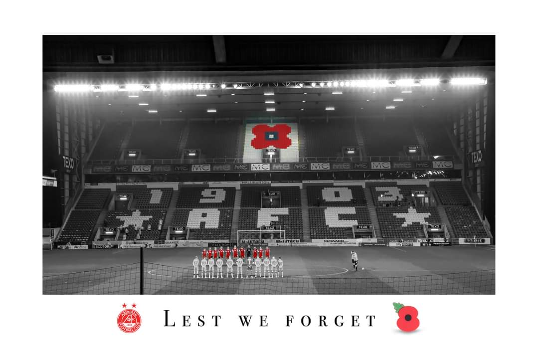 AberdeenMAG9's tweet photo. Due to requests, this photo is now available to buy from my website.  A 12" x 8" print costs £20 with absolutely all proceeds being donated to @AFCHeritage, be quick as it's only available for a few days.

Visit https://t.co/KCvWfM1ab9 to order.  🔴⚪️🔴⚪️ https://t.co/zNqTe6clAm