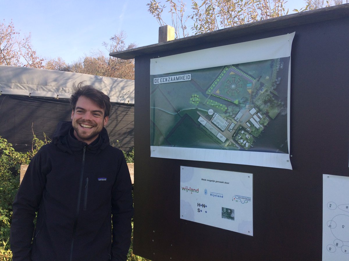 voeder- en voedselhagen als  agroforestry en/of #regenerativeagriculture; Joost van Schie op boerderij de Eenzaamheid in de Zwanenburgerpolder; voor beter bodem en waterbeheer, tegen windschade bij groententeelt en voor gevarieerder productie; klei op veengronden; inspirerend