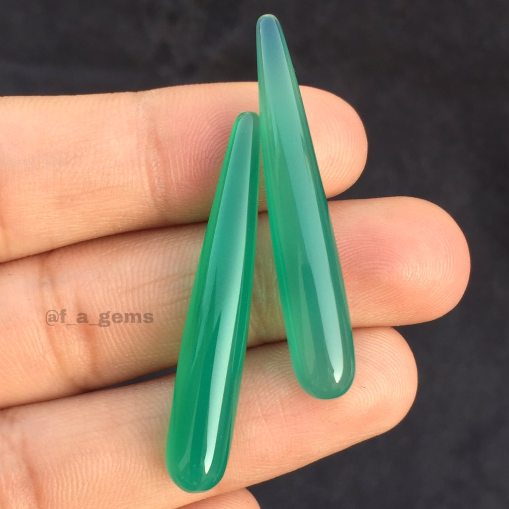 Fagems4733's tweet photo. -• Beautiful Green Onyx Drops 
-• Best quality 
-• Happy 😃Price 
-• You Can buy from my etsy shop ( link in bio) https://t.co/1KfdEQrlBS

#onyx #gemstone #jewelry  #jewellery  #jewellerydesign #jewelryaddict #jeweldenyle  #Gemstones #silverjewelry https://t.co/3vjZBIUeaL