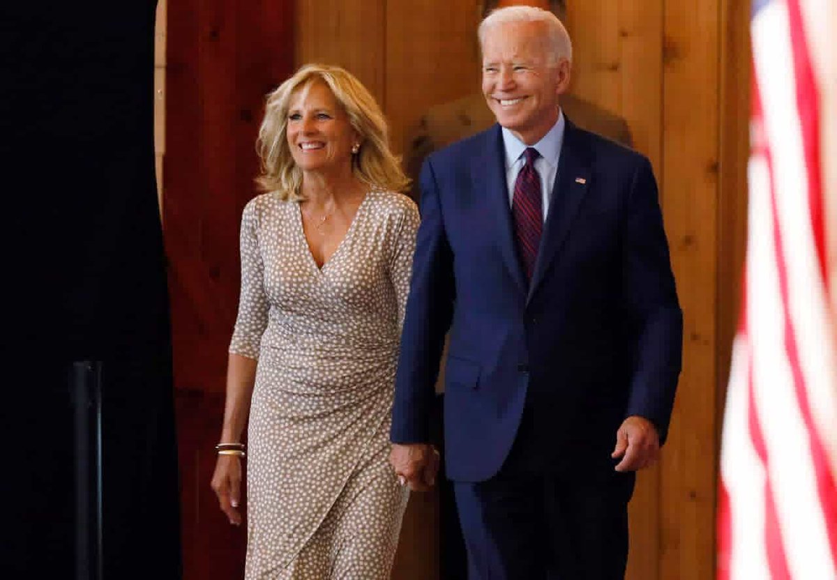 Another inspiring woman of the new administration is @DrBiden 

Mrs Biden, 69, has spent decades working as a teacher.

As well as a bachelor's degree, she has two master's degrees, and a doctorate of education from the University of Delaware in 2007.
#FirstLady #UsFirstLady