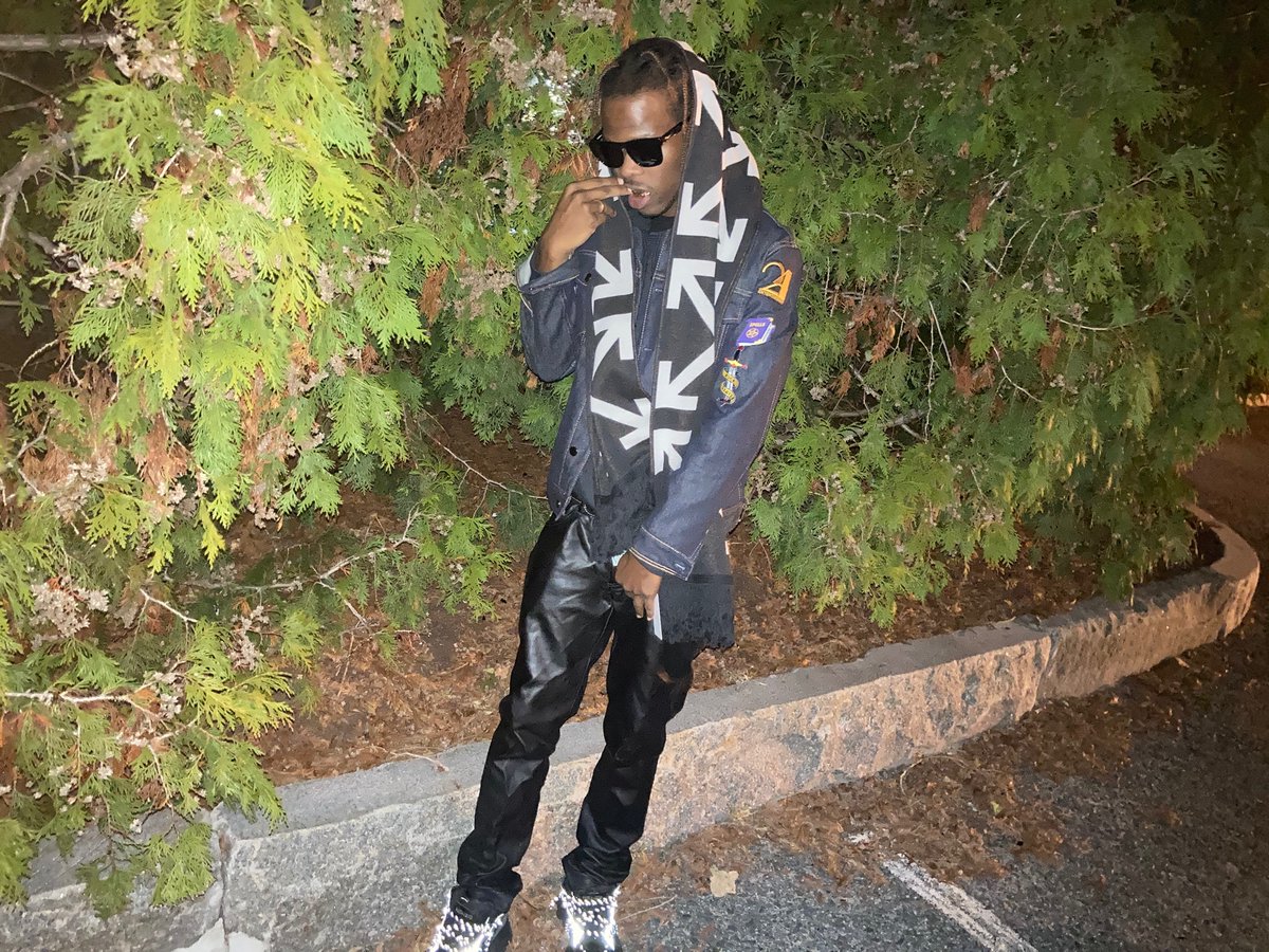 K_I_D508's tweet image. Just Different #Studio24Ent #ZoeKong #LOADB