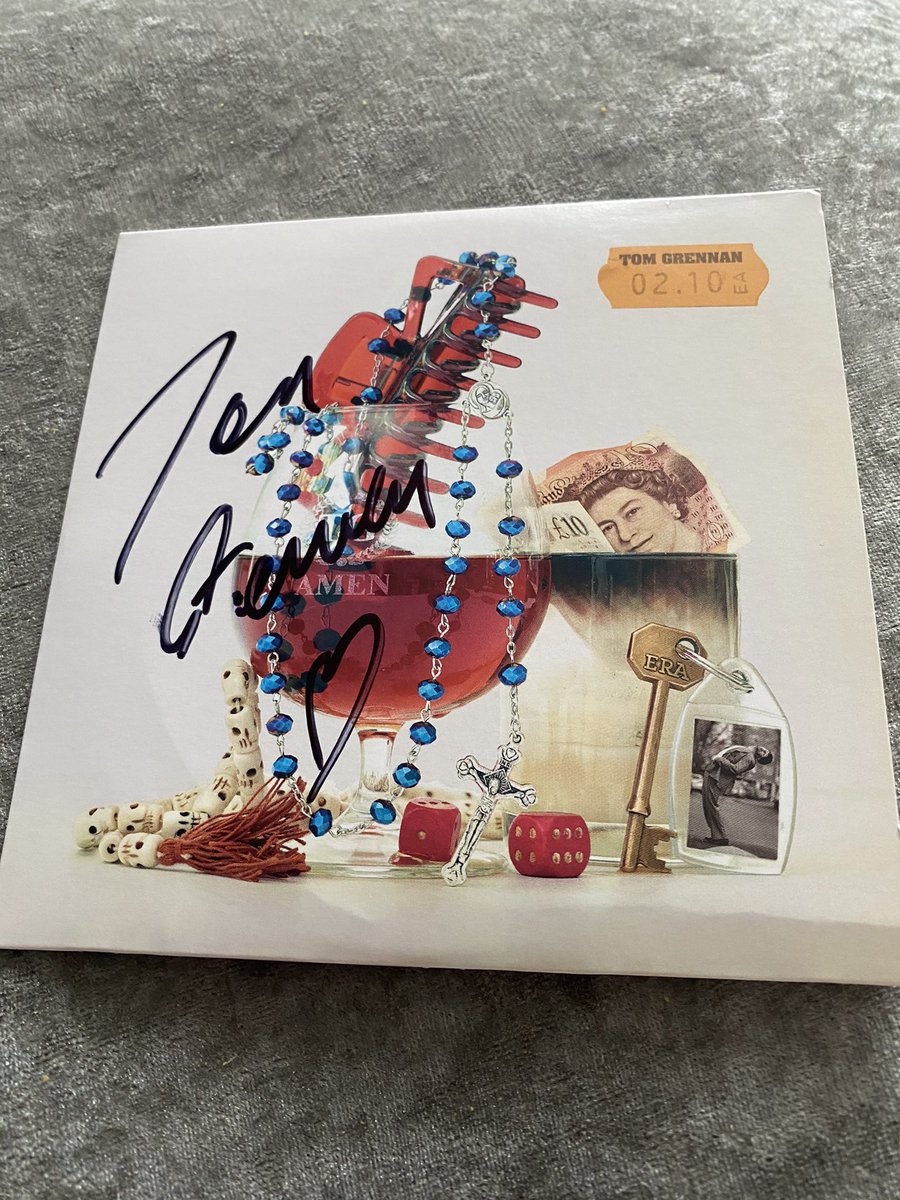 Dan Galloway (@thedangallows) on Twitter photo Massive thanks to <a href="/Tom_Grennan/">Tom Grennan</a> for this bad boy that cane today.
Signed ✍️
Sealed ✉️
Delivered🚚
Amen🙏🏻 Massive thanks to <a href="/Tom_Grennan/">Tom Grennan</a> for this bad boy that cane today.
Signed ✍️
Sealed ✉️
Delivered🚚
Amen🙏🏻