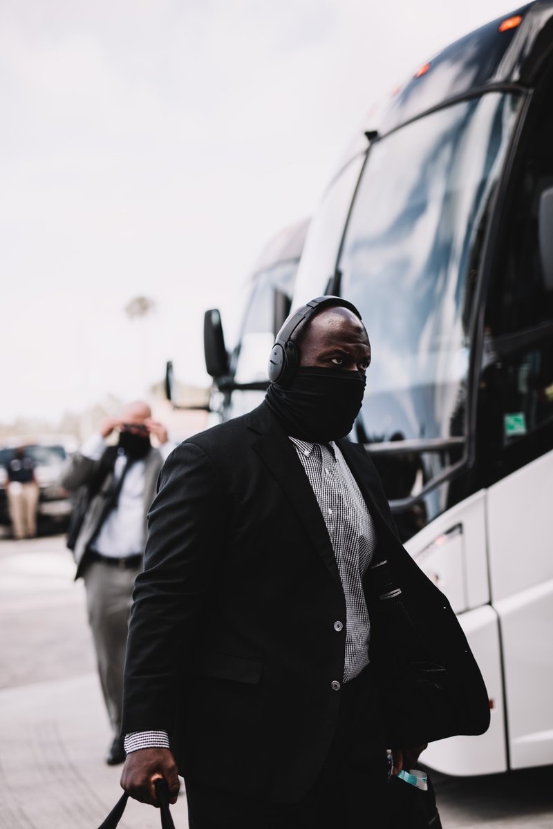 GeorgiaFootball's tweet photo. The Dawgs are in the building.

#GoDawgs #ATD https://t.co/7dbf7qsMCH
