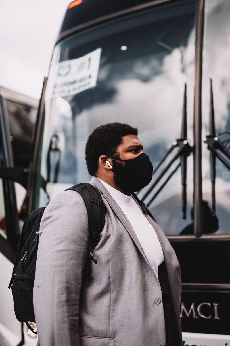 GeorgiaFootball's tweet photo. The Dawgs are in the building.

#GoDawgs #ATD https://t.co/7dbf7qsMCH