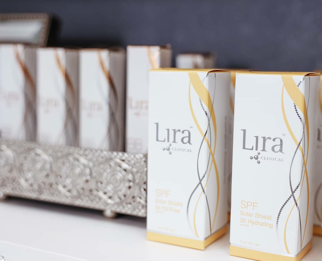 LiraClinical's tweet photo. Regardless of the time of the year, warm or cool, rain or shine, it's always good to #PracticeSafeSPF!  
​📸📸: Kaur's Beauty Lounge
​#BeBrightBeBeautiful https://t.co/ynhPkQS5YS