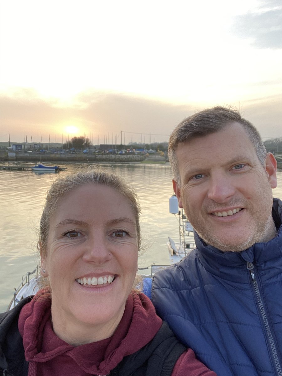SarahGreenPT1's tweet photo. Lovely walk along the seafront in Littlehampton ❤️ #dailyexercise #Lockdown2 https://t.co/g7IiZm2CgX