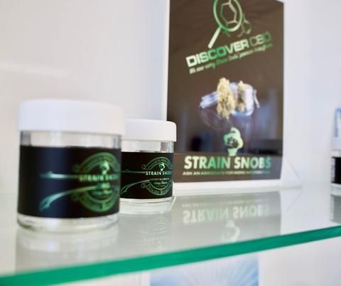 activecbdoil's tweet photo. Have you tried CBD flower? Are you interested, but hesitant to try? Click on the link to learn more about the world of CBD flower: https://t.co/saDcTsJd8s #strainsnobs #poweredbyactivecbdoil #activecbdoil #cbdflower #hemp https://t.co/KaGh369KQY
