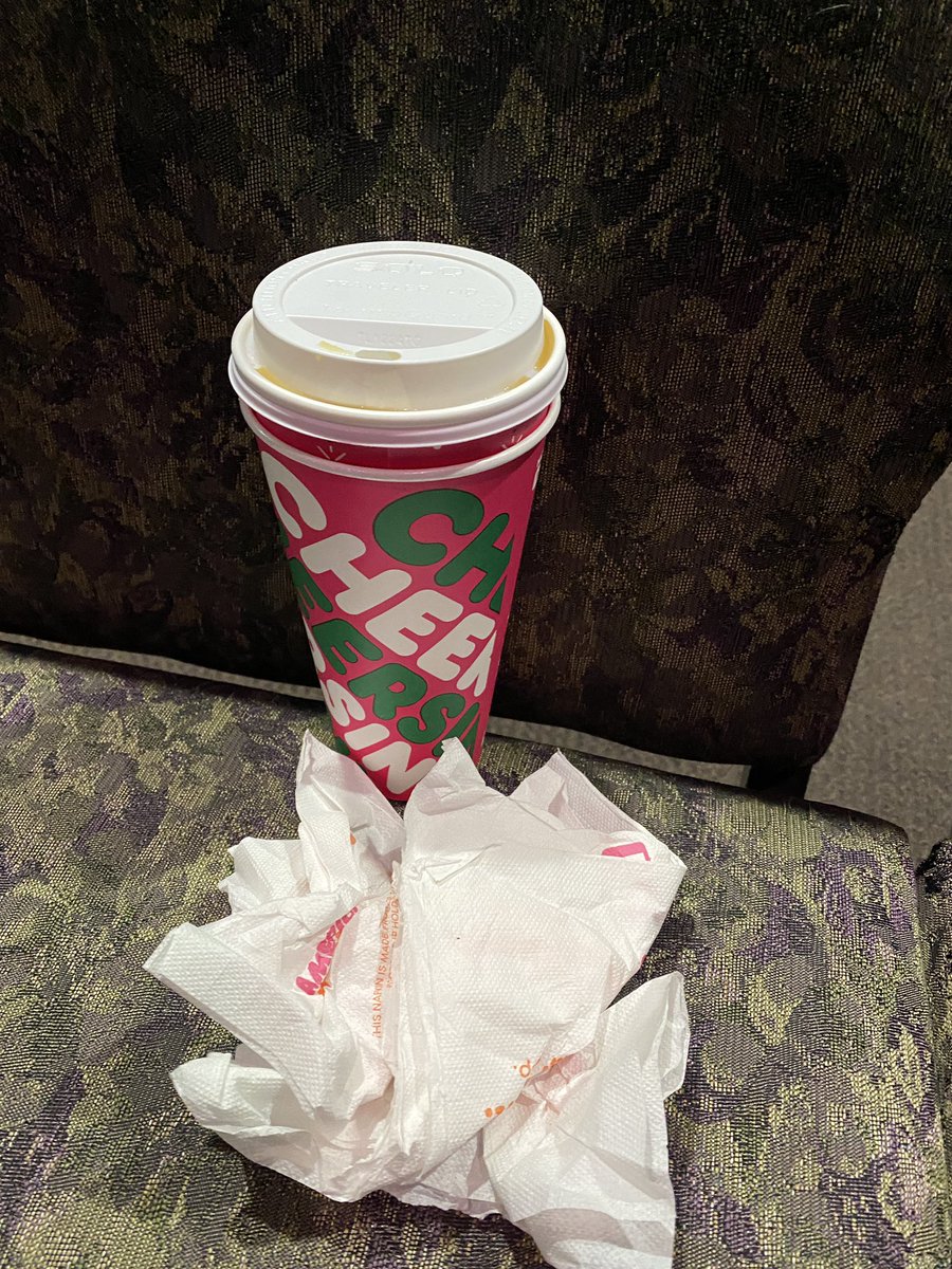 LetoVZacharia's tweet photo. @dunkindonuts Disappointed with your new cup covers.  The lack of a lid makes it a mess!!! https://t.co/T3uRYeohbc