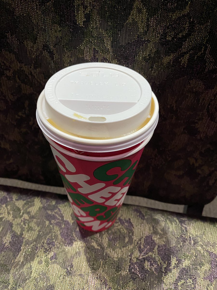 LetoVZacharia's tweet photo. @dunkindonuts Disappointed with your new cup covers.  The lack of a lid makes it a mess!!! https://t.co/T3uRYeohbc