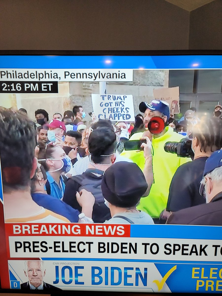 DickeyB14's tweet photo. Lmao greatest city on earth https://t.co/e999jTOr5b