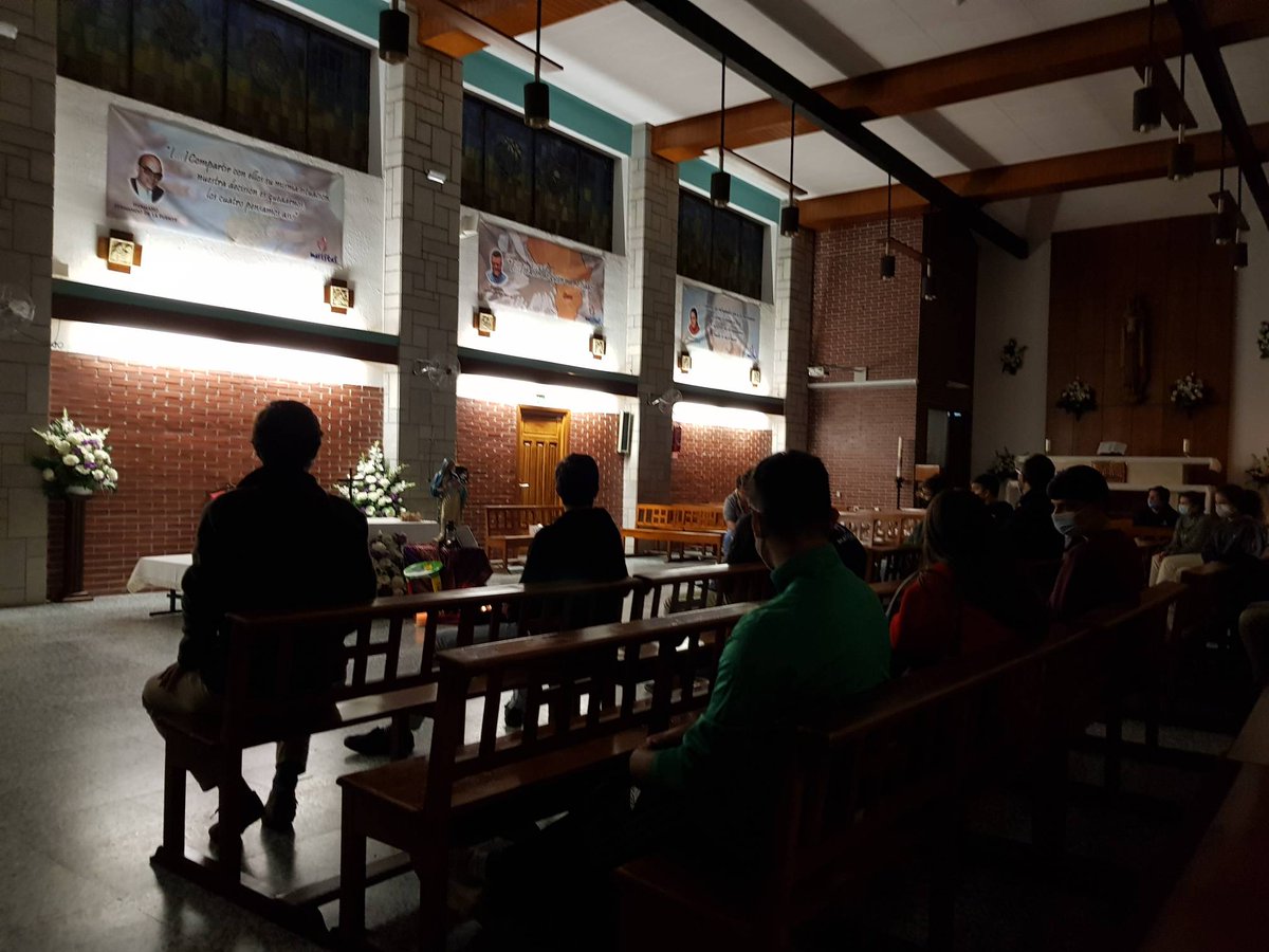 Terminamos la Formación de este fin de semana con un ratito de Oración. Seguimos compremetidos para  seguir creciendo y dar más vida #Somosmaristas #DaVida