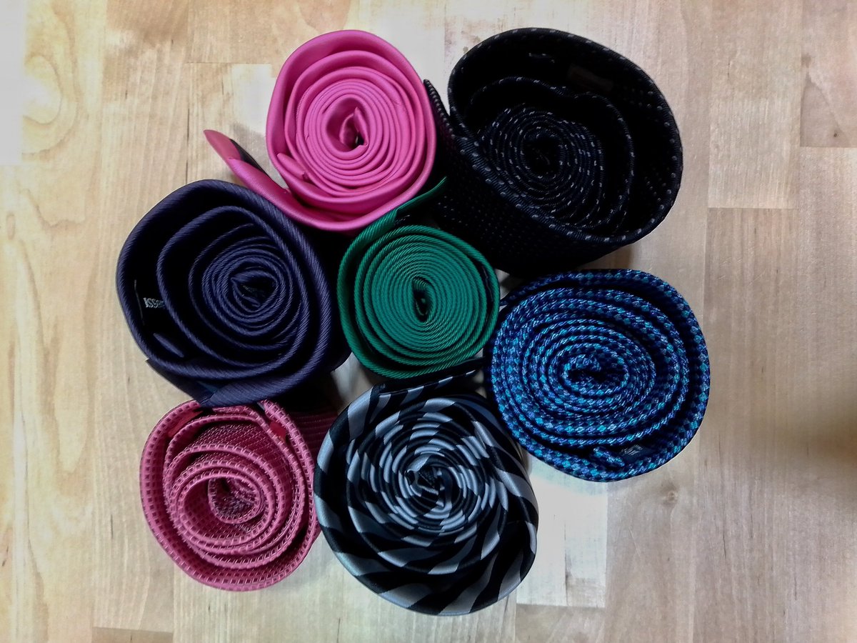 TieRenting's tweet photo. Para gustos los colores Dolores

#Abogados #Administrativos #Bodas #Camisas #Corbatas #CorbatasOriginales #Chaleco #Eventos #Ejecutivos #Finanzas #Hombreras #ModaEspañola #Pajaritas #Pañuelo #Sastrería #Trajes #Trajesamedida https://t.co/4eJDnROWI5