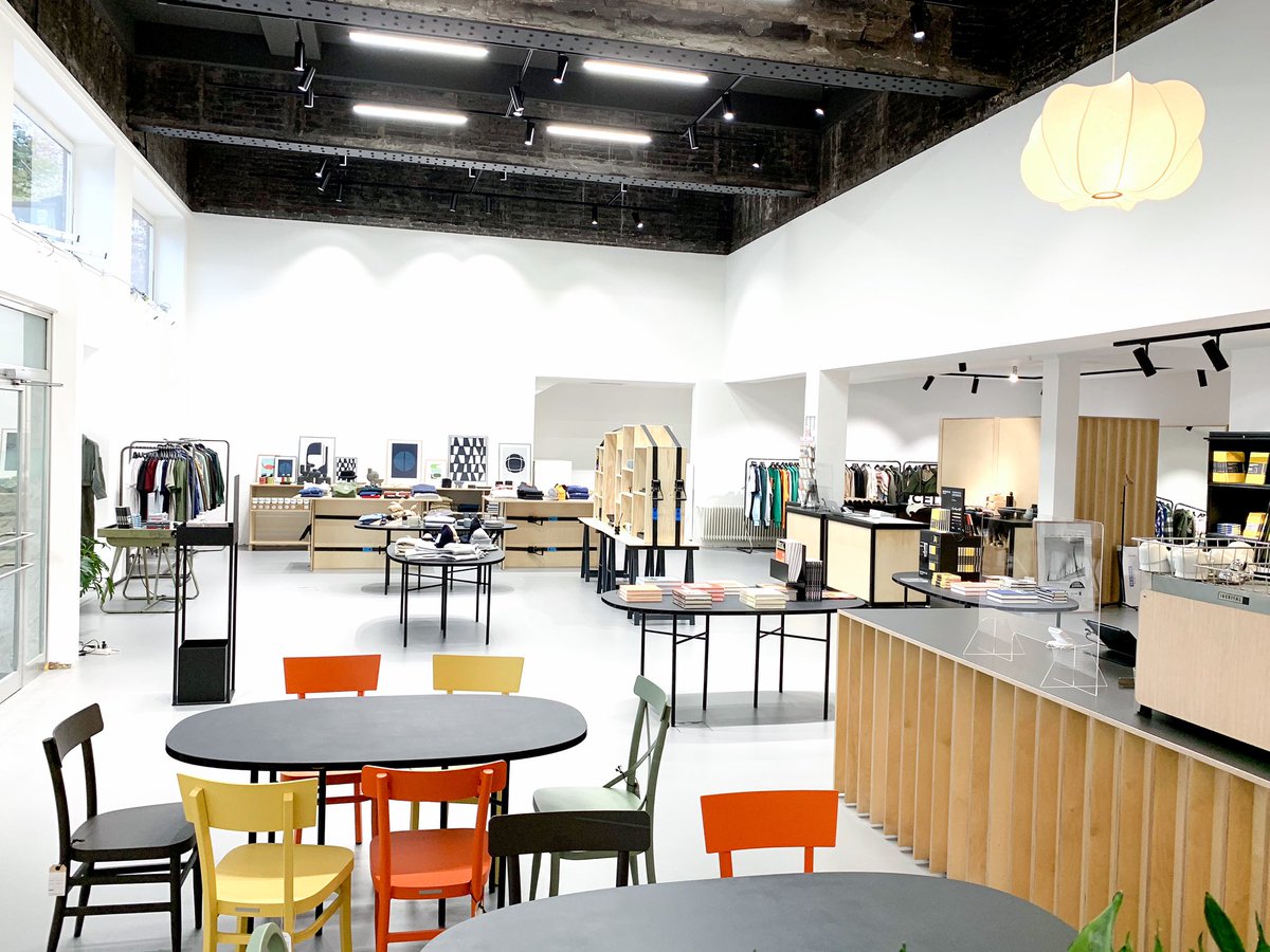 Open now! Drop by, say hello!  Hamburgs new shopping destination. 
matter urban market
(Instagram: matter_hamburg)
Schlankreye 71
.
.
Disclosure: it‘s my new store. Looking forward to meet you again