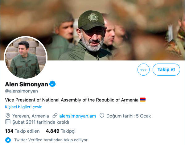 DrSinanOgan's tweet photo. Ne tür bir ruh hastasısınız? Savaşın da bir kuralı, şerefi var ama şerefsizlerde şeref ne arasın!
Ermenistan Parlamentosu Başkan Yardımcısı @alensimonyan cephede şehit düşen Azerbaycan askerlerinin naaşlarını domuzlara yedirirken çektiği fotoğrafı paylaştı. Neredesin insanlık? https://t.co/w5ZkIN3Dne