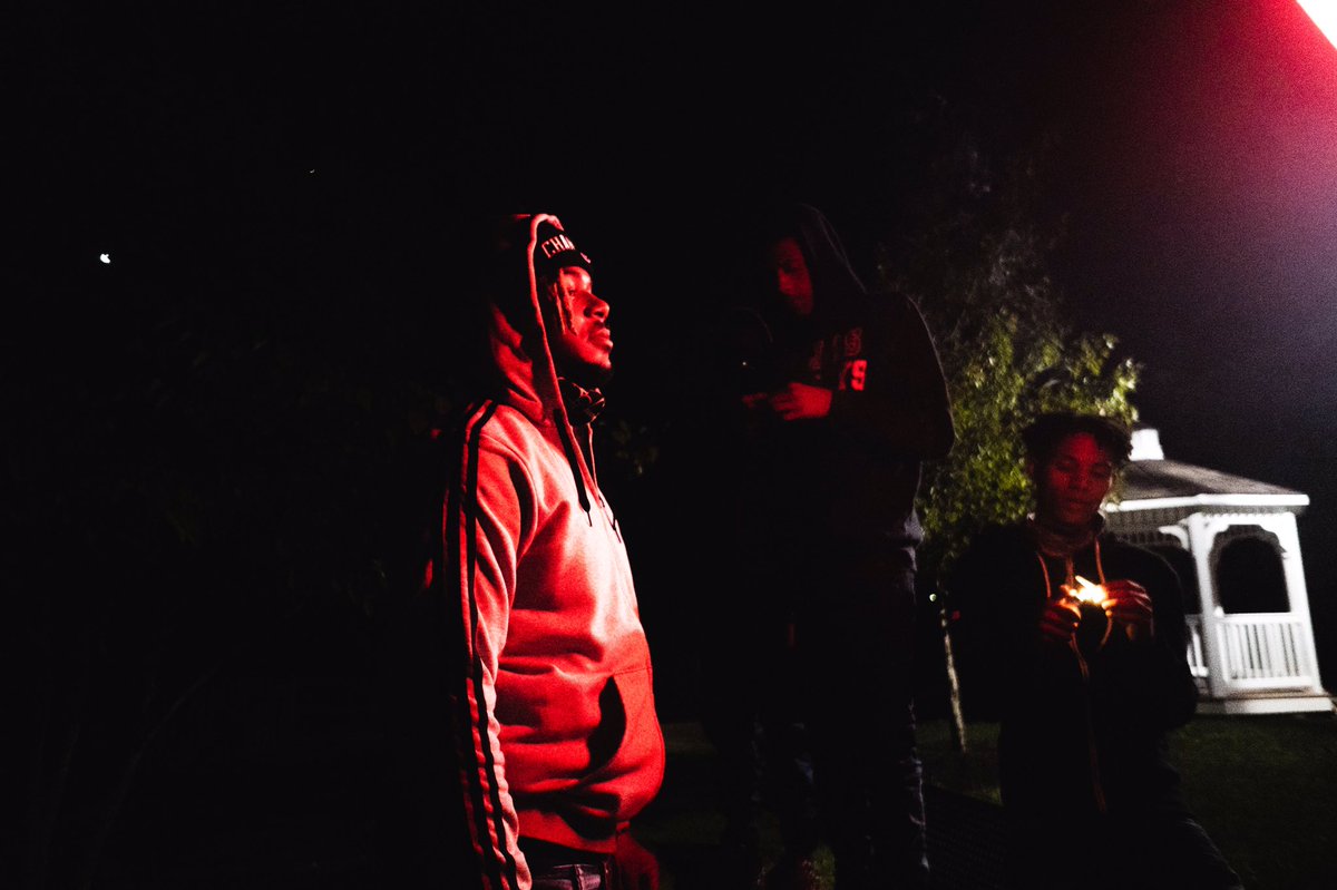 OOdavee's tweet photo. Music videos.. https://t.co/KfvwyrtepT