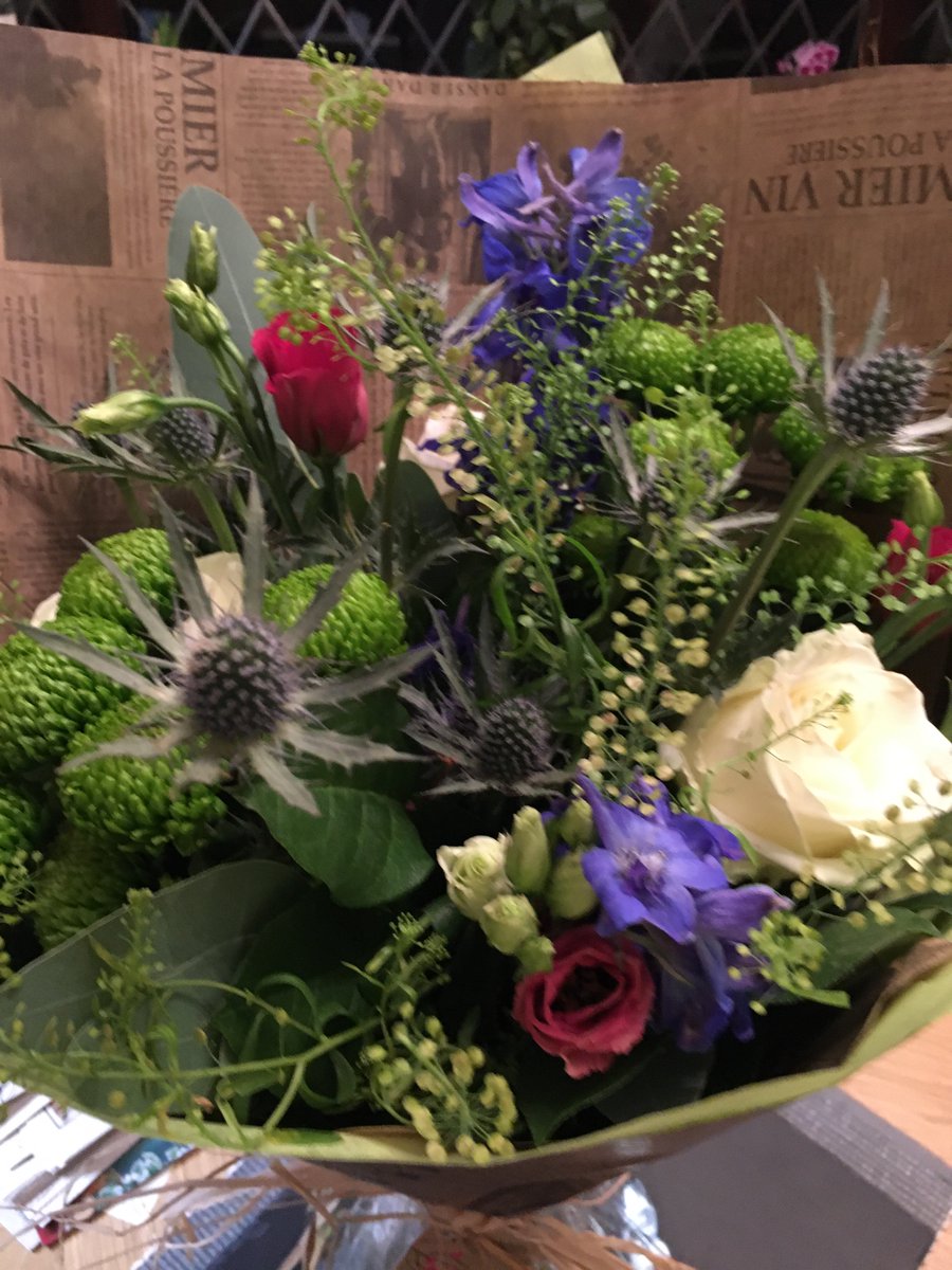 Wendychappers's tweet photo. Thank you so much for these beautiful flowers from the fabulous service user representatives involved with SNHSFT and Macmillan in the Personalised Care for Cancer Project - very lovely of you 🙏 https://t.co/tEC9fa7K09