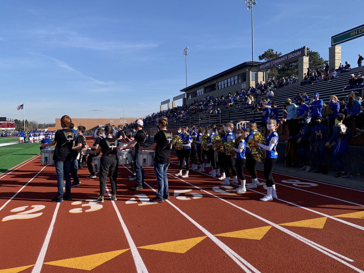 midland_high's tweet photo. Sometimes band, cheer and our flag runners don’t get enough recognition for what they bring...they make me smile. #itsallgood #chemicpride https://t.co/C3KhiOXHZQ