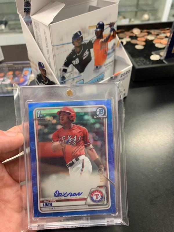 surfcitycards's tweet photo. Customer pulls HUGE Prospect @surfcitycards 2020 Bowman Chrome BAYRON LORA Rookie Auto Blue Refractor #89/150 #texasrangers #bayronlora #bluerefractor #bowmanchromebaseball https://t.co/da1kn1URCC