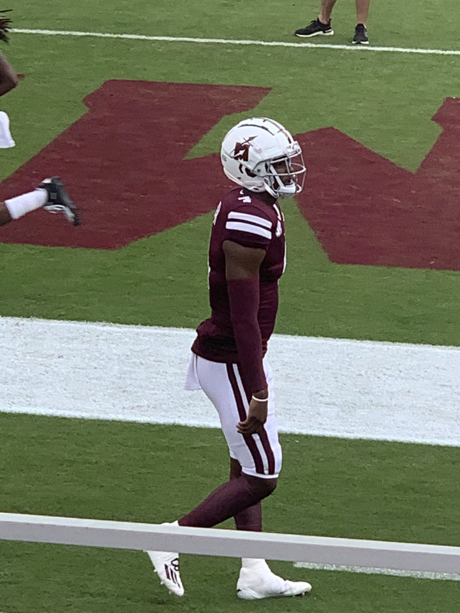hailstateunis's tweet photo. The Flying M is here 😍

Looks like a sans-serif font for the player names; it wasn’t clear if they’d be present or not. I like it though, think it flows really well.

#HailState🐶🏈 https://t.co/GQiOHUQvDJ
