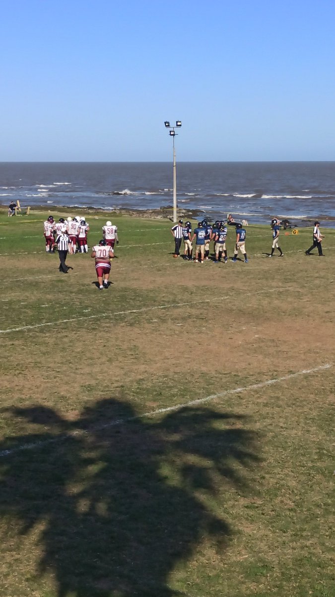 alebalardini's tweet photo. Hey @PatMcAfeeShow the final game of the Liga Uruguaya de Football Americano (Uruguaya American Football League) #ForTheBrand https://t.co/RPr5KenVfn