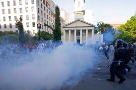 Acosta's tweet image. How it started // how it’s going