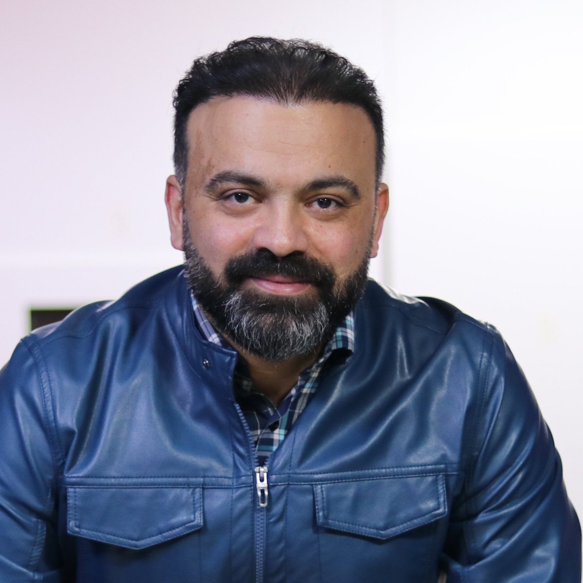 saeedvafaee's tweet photo. #NewProfilePic https://t.co/9uM1NFUZrA