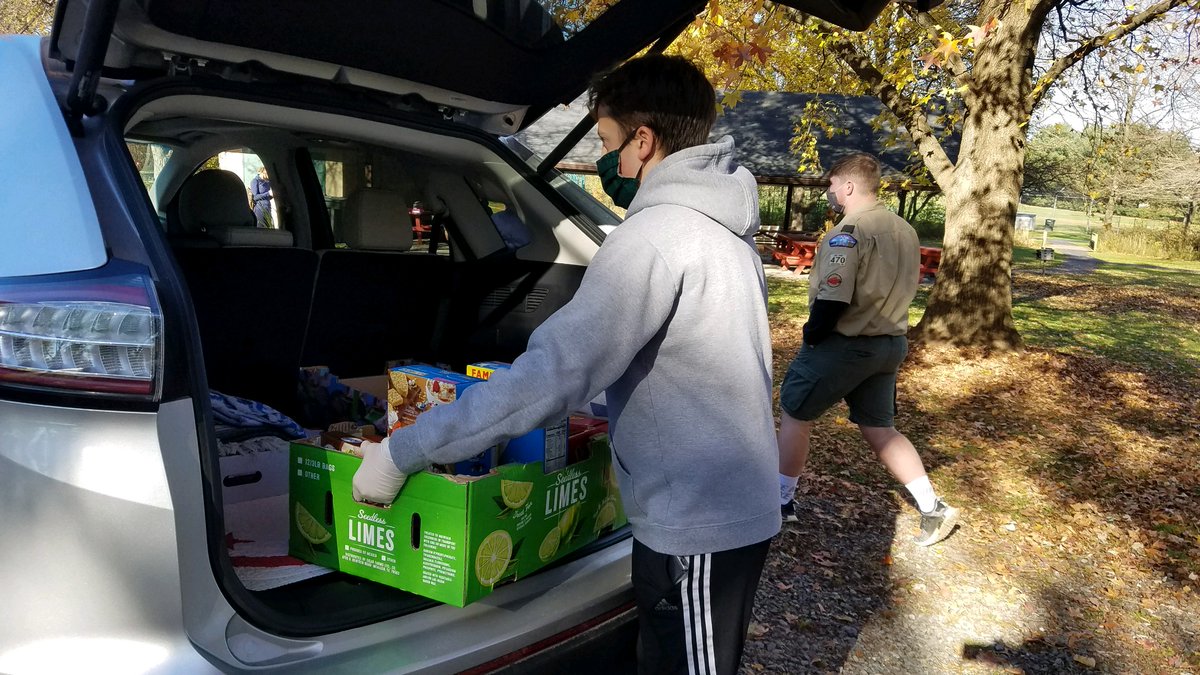 Troop470's tweet image. We conducted Day 1 of 2 of our Scouting for Food program today. Through generous donations made by Clover Hill community (Frederick, MD) members, we raised approx 1750 pounds of nonperishable food for the #CommunityActionAgency #FoodBank. @NCACBSA @whittieronline #GoodTurnDaily