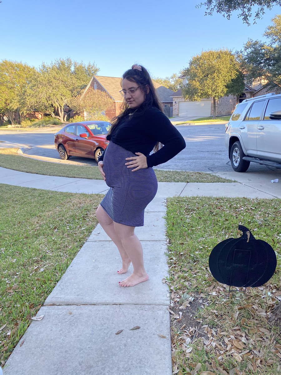lisaparadeza's tweet photo. Nothing more beautiful than my babygirl carrying her babygirl ❤️ https://t.co/0PFeO7H08F