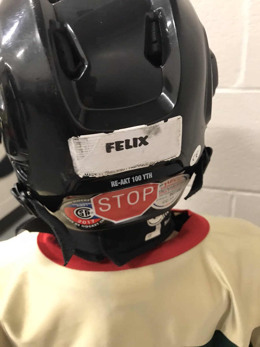 Dan_Timmermans's tweet photo. Thanks @Confed_Hockey for supporting and encouraging concussion awareness/reduction strategies at a young age. Concussion prevention is key for longevity in hockey and other sports. No hits from behind! #brainsmart https://t.co/sTNA7QQdqt