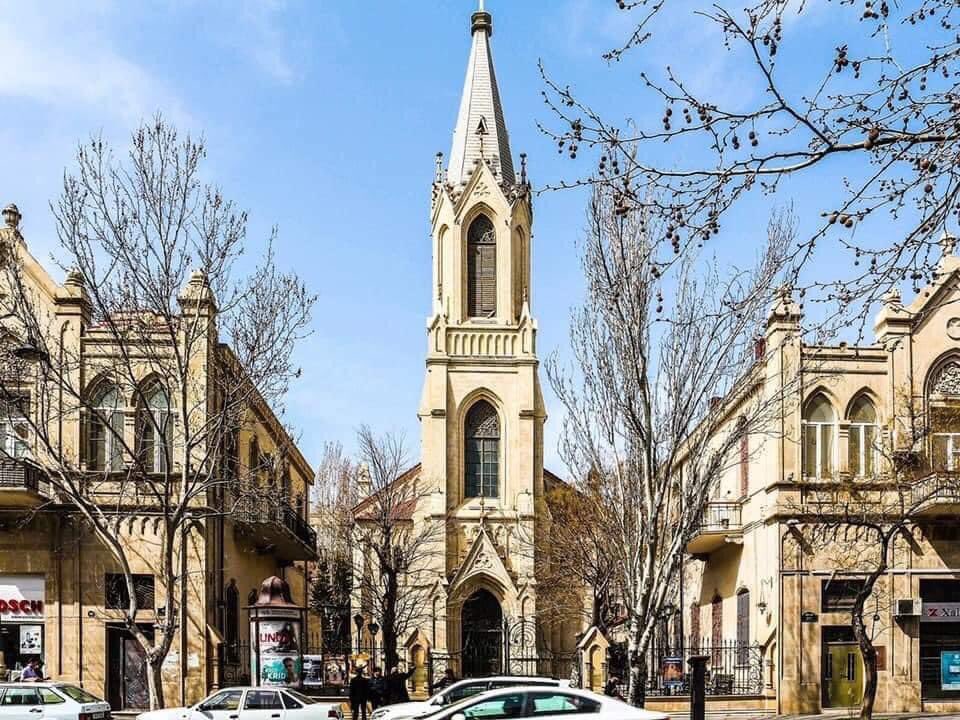 ASBBarcelona's tweet photo. Religiones en Azerbaiyán 🇦🇿

 La diversidad es nuestro poder! ☪️✝️🔯

#ASBBarcelona #CasaAzerbaiyan #objectivetruthexists #TruthAndFacts #Barcelona #Madrid  #Spain 
#NagornoKarabakh #Azerbaijan #Baku #KarabakhisAzerbaijan https://t.co/CEqrTXvPWH