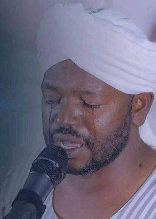 سوڈان کے مشہور قاری شیخ نورین محمد صدیق ٹریفک حادثے میں وفات پاگئے ہیں، اللہ تعالیٰ انکی مغفرت فرمائے۔ آمین