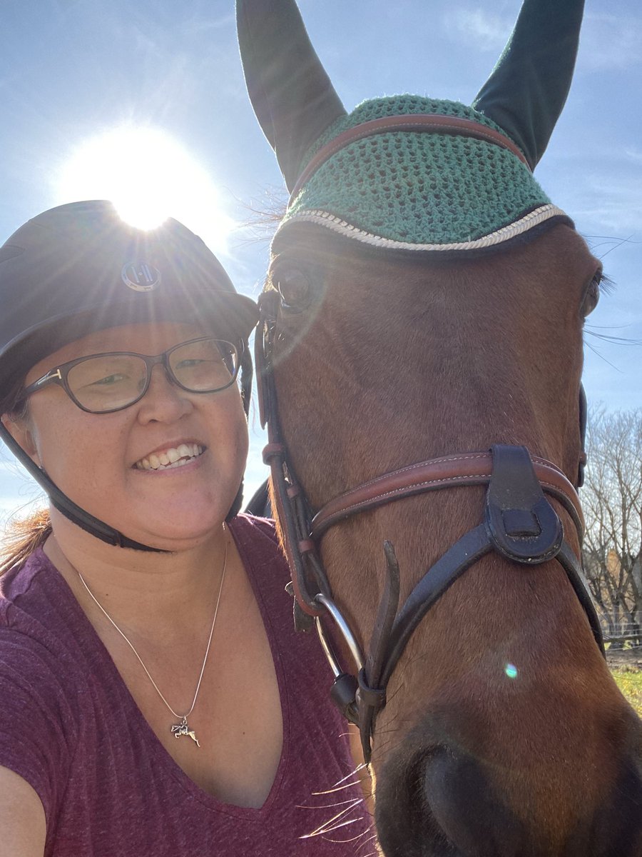 sajazz's tweet photo. It’s November and I’m in a t-shirt when it’s normally cold here. Love it!!!! #November #summerweatherinfall https://t.co/6AASaMGn2x