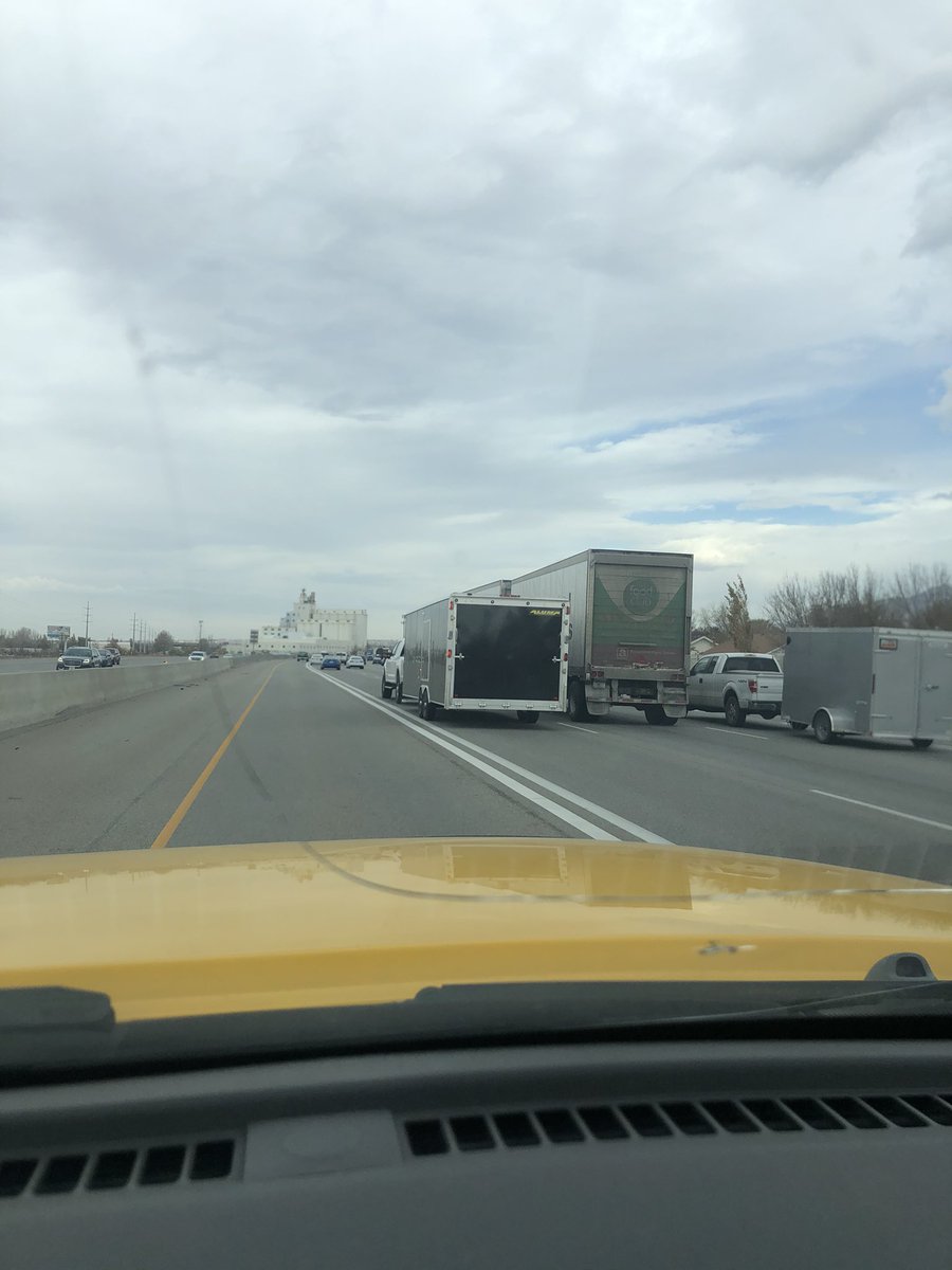 8747Productions's tweet photo. @UDOTTRAFFIC can you put on the marquees something like the laws... I see so many trucks pulling trailers in the fast lane. Small example pool. https://t.co/jHy87QamNd