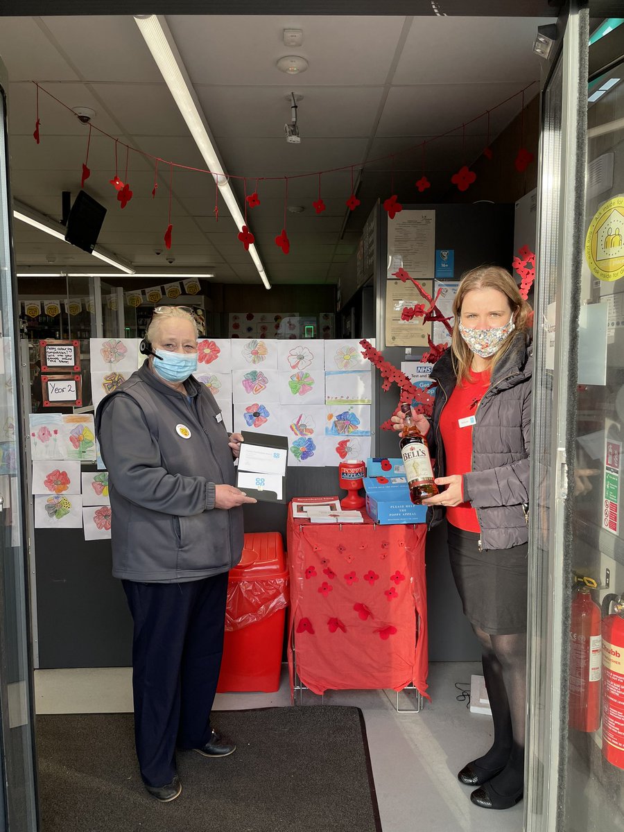 DeborahJey's tweet image. Congratulations to Margaret @coopukcolleague on her work anniversary 🎉Thank you Margaret from been an outstanding team player 🌟 #SayingThankYou #5yearsService @stejohcon