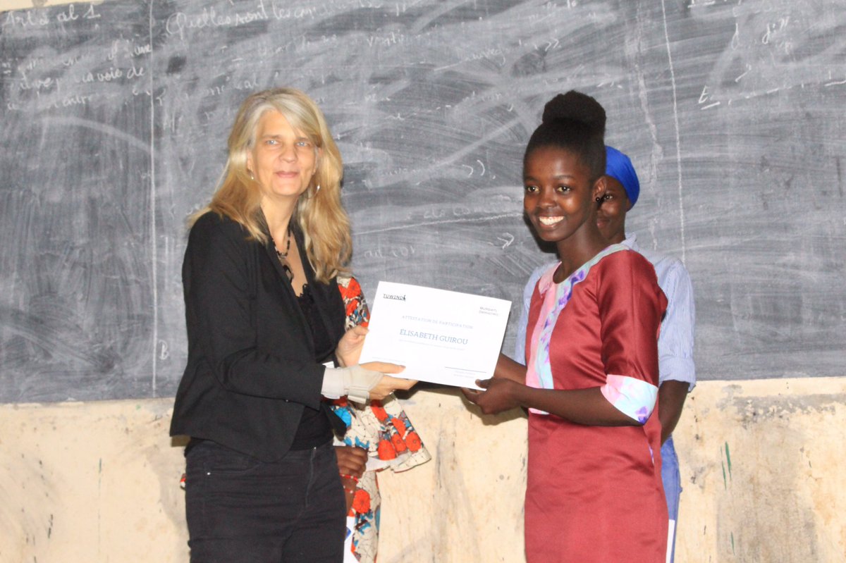 tuwindi's tweet photo. Elisabeth Guirou, étudiante à la #FDPRI ( Faculté de Droit Privé) est première lauréate du concours "La parole du citoyen" avec sa thématique portant sur "le bon citoyen : levier de la democratie"
Retrouvez les différents pitchs des candidats en installant l'application #MonElu https://t.co/BeHlOcwUCF