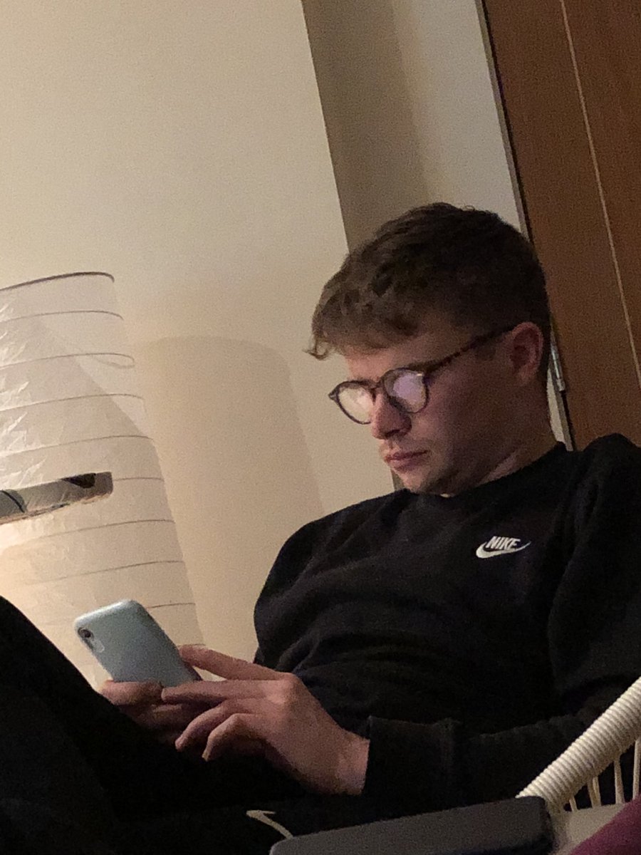 _lukesk's tweet photo. #PLFANS @SamRobinson3 https://t.co/Edqy21MLAB