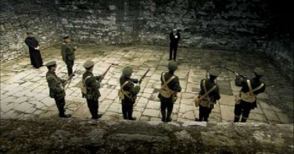 Irish History!!! Before his execution, he shook hands & chatted with his executioners, & even told his son (the future President) to do the same after the execution. His final words were to his executioner…"Take a step or two forward, lads, it will be easier that way." He (7/8)