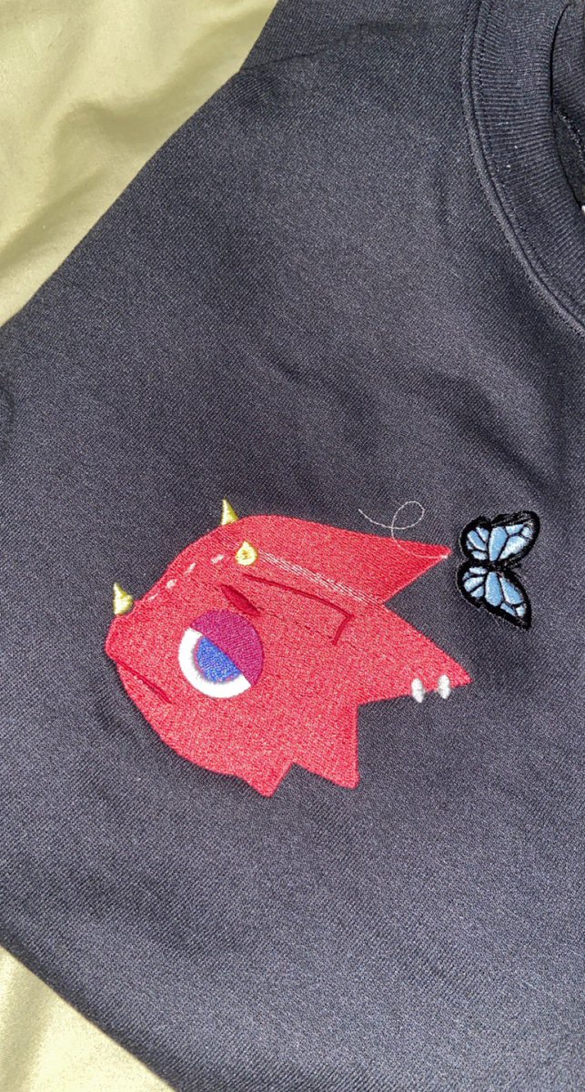 nooksstyles's tweet photo. 🎉GIVEAWAY🎉

im giving away 1 blathers sweater and 1 flick sweater to 1st and 2nd place (first place picks first) !!! 

to enter: follow me, rt and like, and tag a friend !

ends on november 14th at 12 pm pst!

*details below* https://t.co/pH7fOOXFeW
