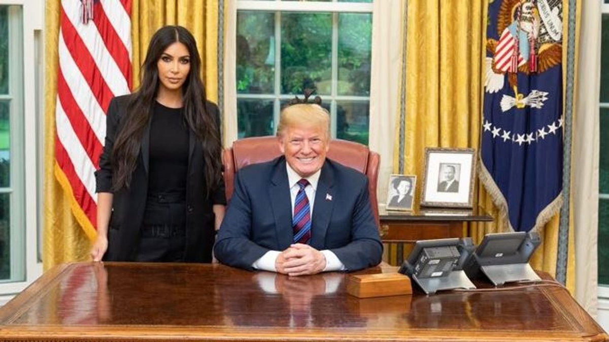 angelheart268's tweet photo. @KimKardashian Hypocrite much 👀👀 https://t.co/RwzcPyz7fC