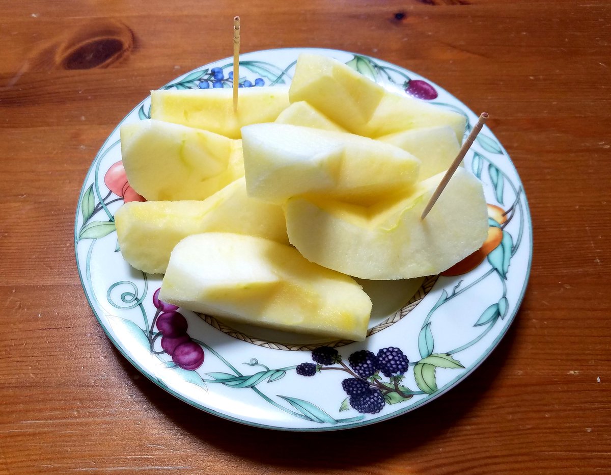shimako0616's tweet photo. 朝昼兼用ご飯
豆腐オムレツ
クラムチャウダー https://t.co/UTzLTHQNjO