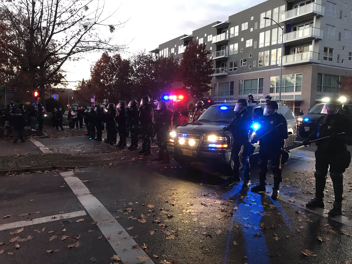 Salem Police say counter protester must leave the street and get on sidewalks