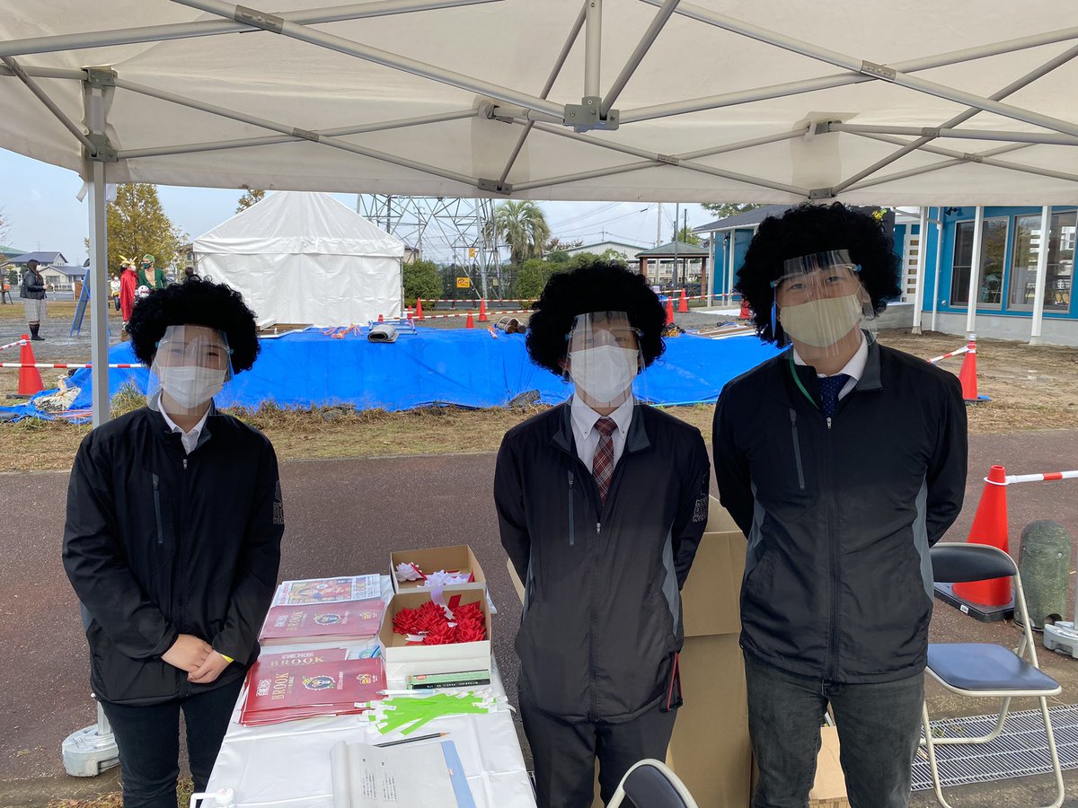 One Pieceスタッフ 公式 على تويتر スタッフのみなさん ブルックスタイルです ブルック像 除幕の瞬間をyoutubeで中継 T Co Cbzjpazltu