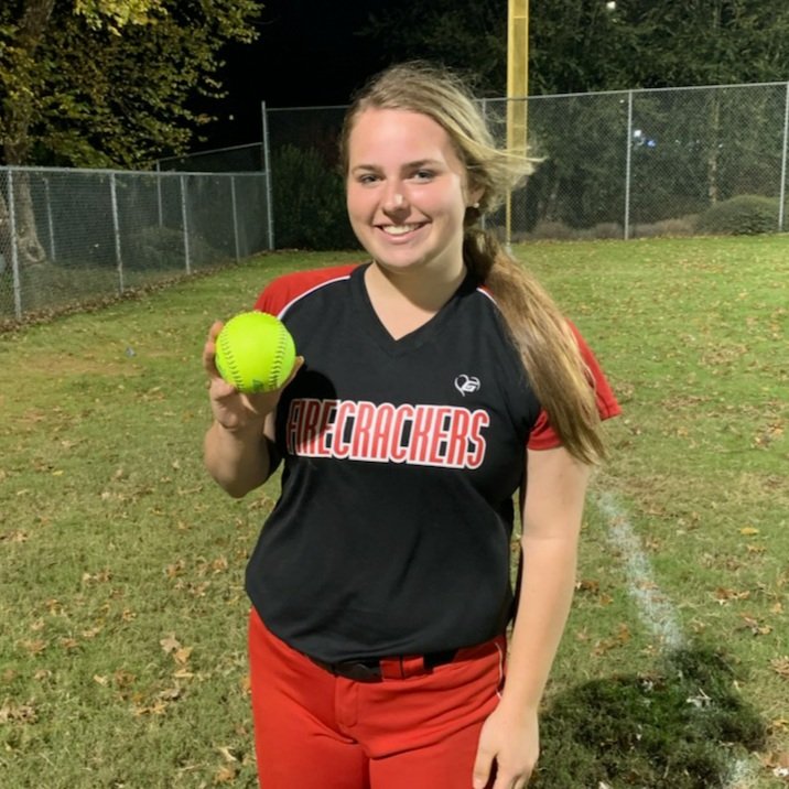 firecrackers_md's tweet photo. Big ups to #6 on her HR tonight in the EC Bullets Scarborough game!! @SavannahOlson_6 #FirecrackersMD #bombsquad https://t.co/SH6Q1raw1N