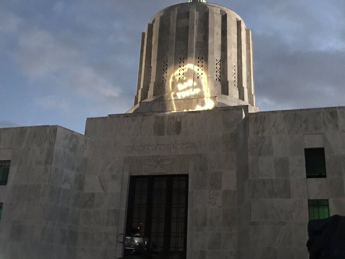 “RIP Trump” shines on Oregon State Capitol